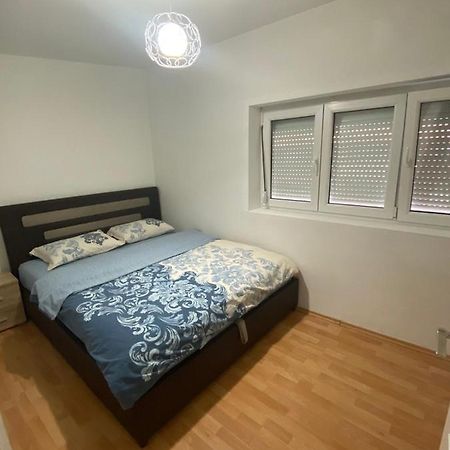 Apartman Niksic Apartment Ngoại thất bức ảnh