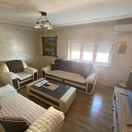 Apartman Niksic Apartment Ngoại thất bức ảnh