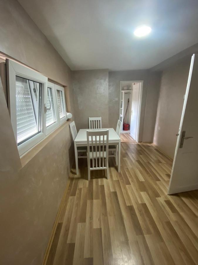 Apartman Niksic Apartment Ngoại thất bức ảnh