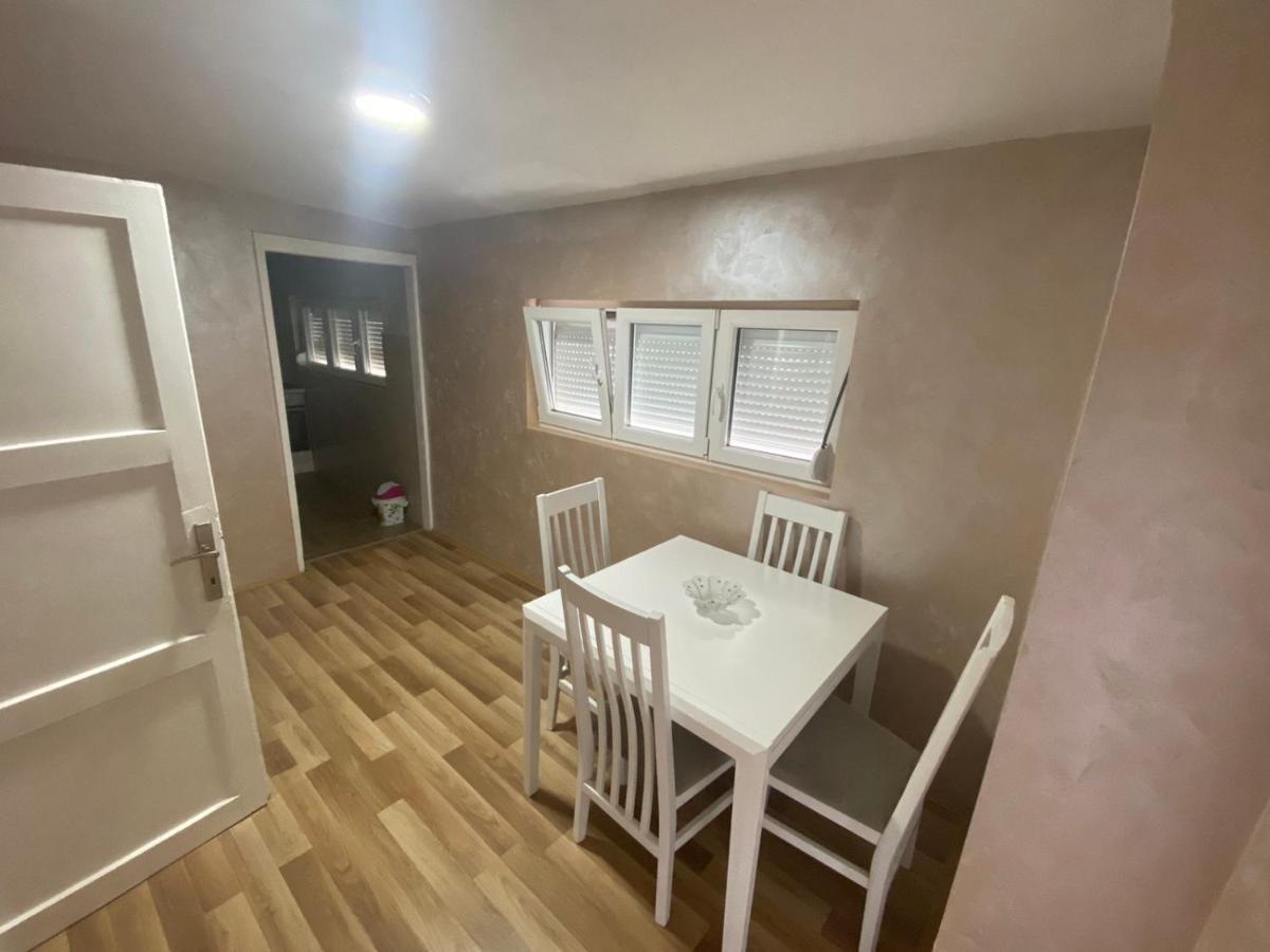 Apartman Niksic Apartment Ngoại thất bức ảnh