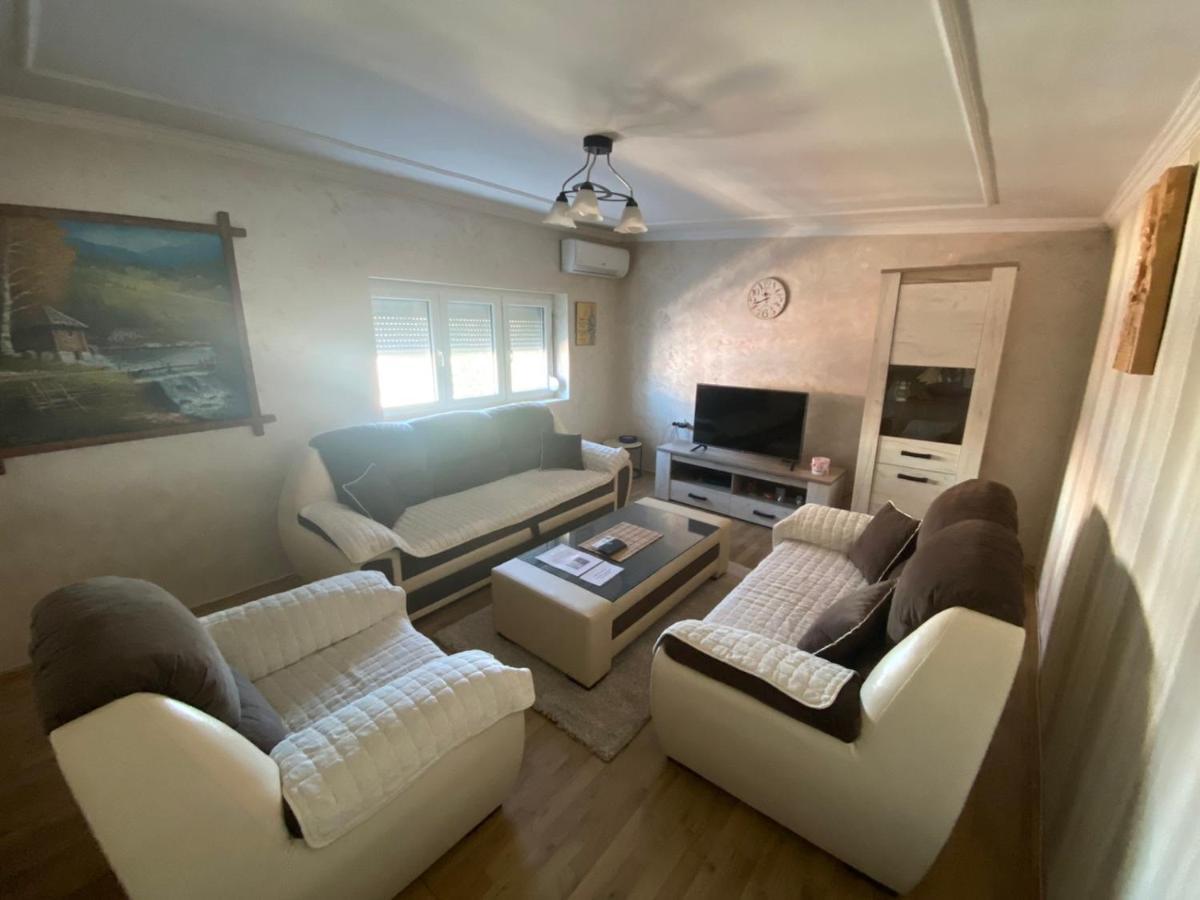 Apartman Niksic Apartment Ngoại thất bức ảnh