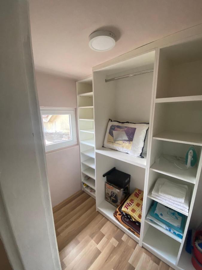 Apartman Niksic Apartment Ngoại thất bức ảnh